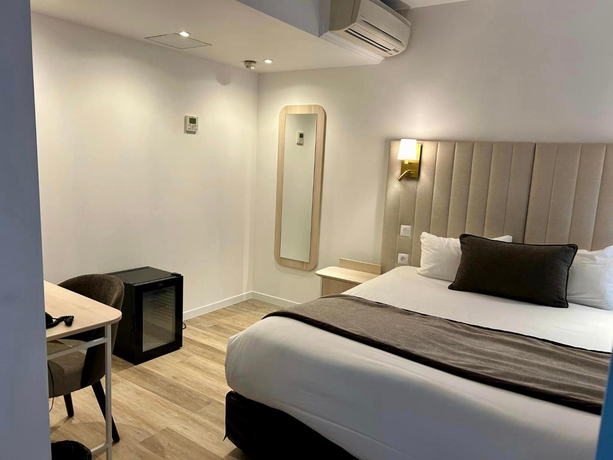 Hotel Derby Eiffel Paris Bilik gambar